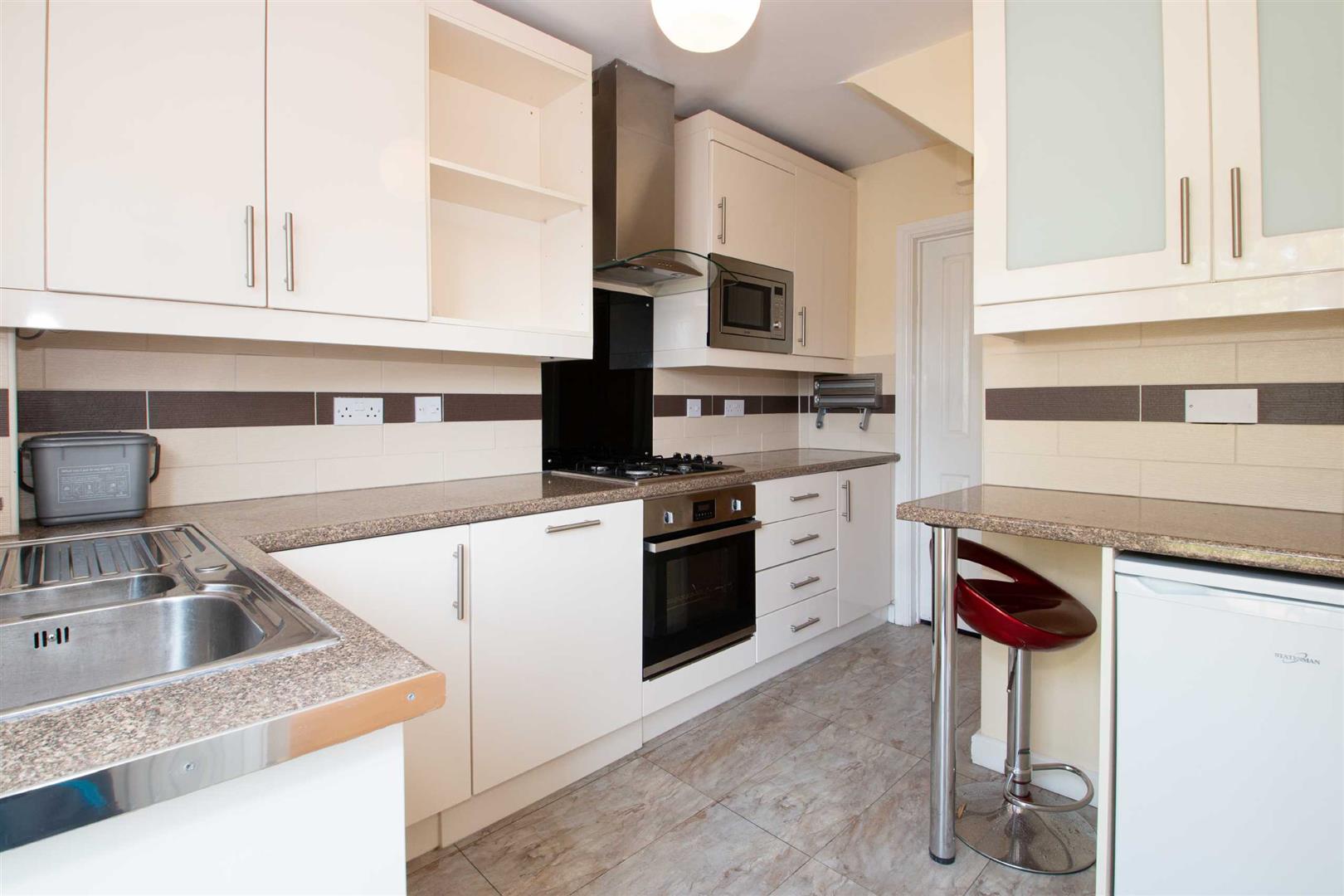 Favell Drive, Furzton, Milton Keynes